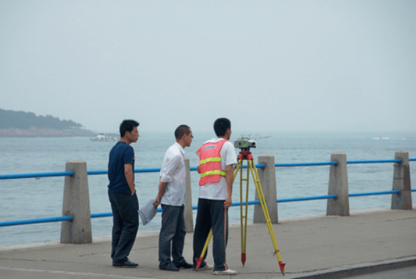 一等水準(zhǔn)測(cè)量現(xiàn)場(chǎng)